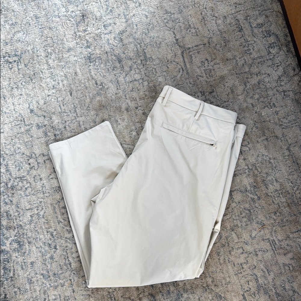 Men's GAP Cream Pants Slim 40 x30 - new!